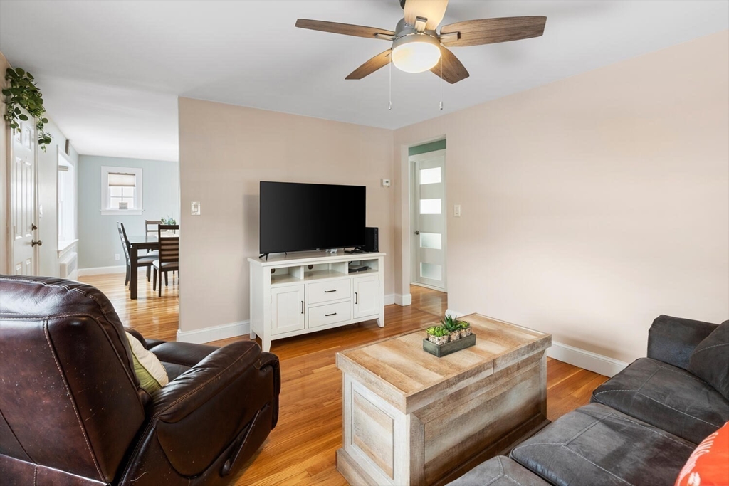 17 Barker Road Malden, MA 02148 - Photo 6 of 42