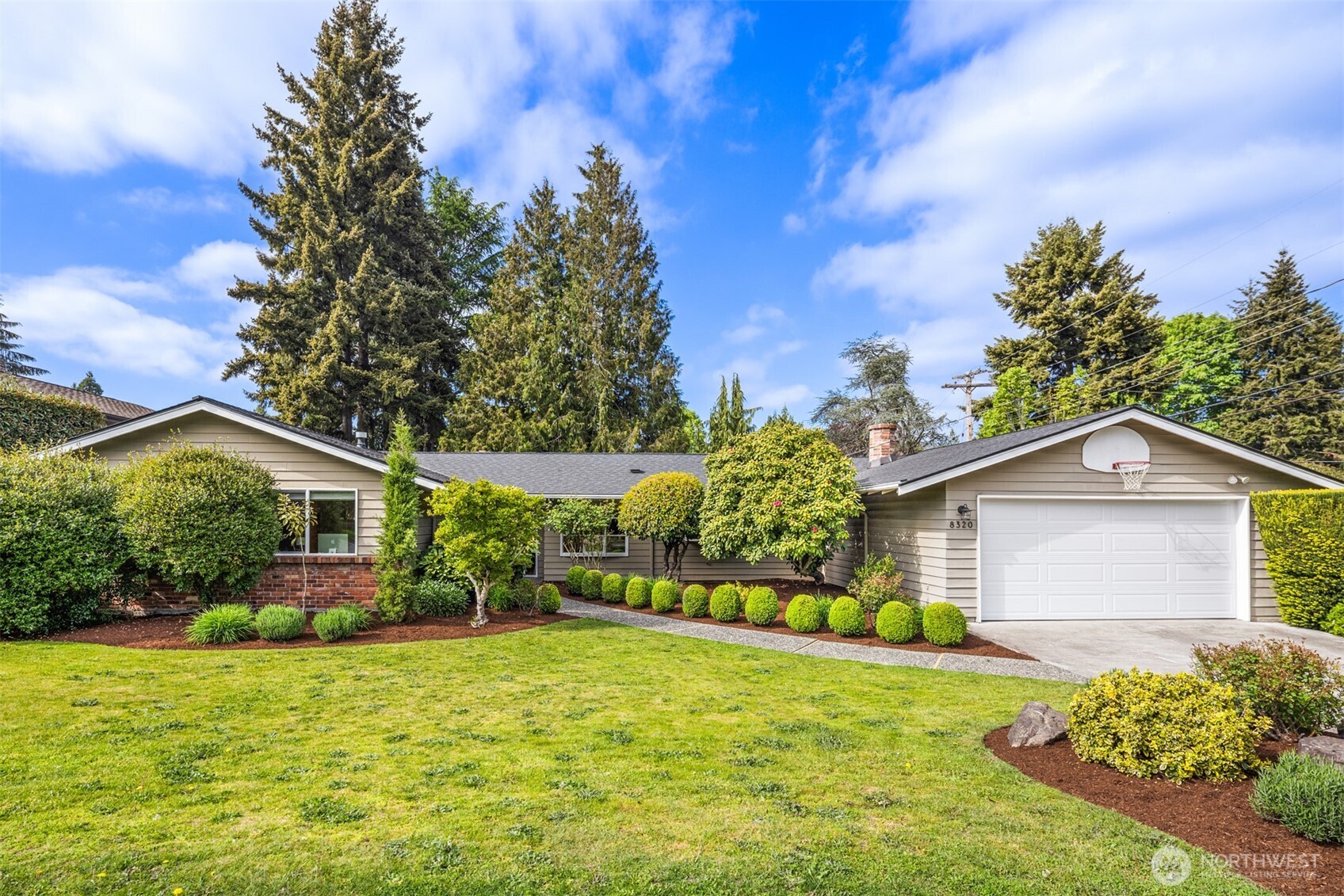 8320 Southeast 62nd Street Mercer Island, WA 98040 - Photo 1 of 35