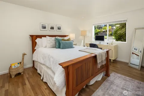 $2,195,000 | 8320 Southeast 62nd Street, Mercer Island, WA 98040