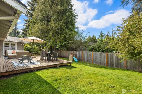 $2,195,000 | 8320 Southeast 62nd Street, Mercer Island, WA 98040