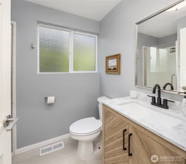 $2,195,000 | 8320 Southeast 62nd Street, Mercer Island, WA 98040