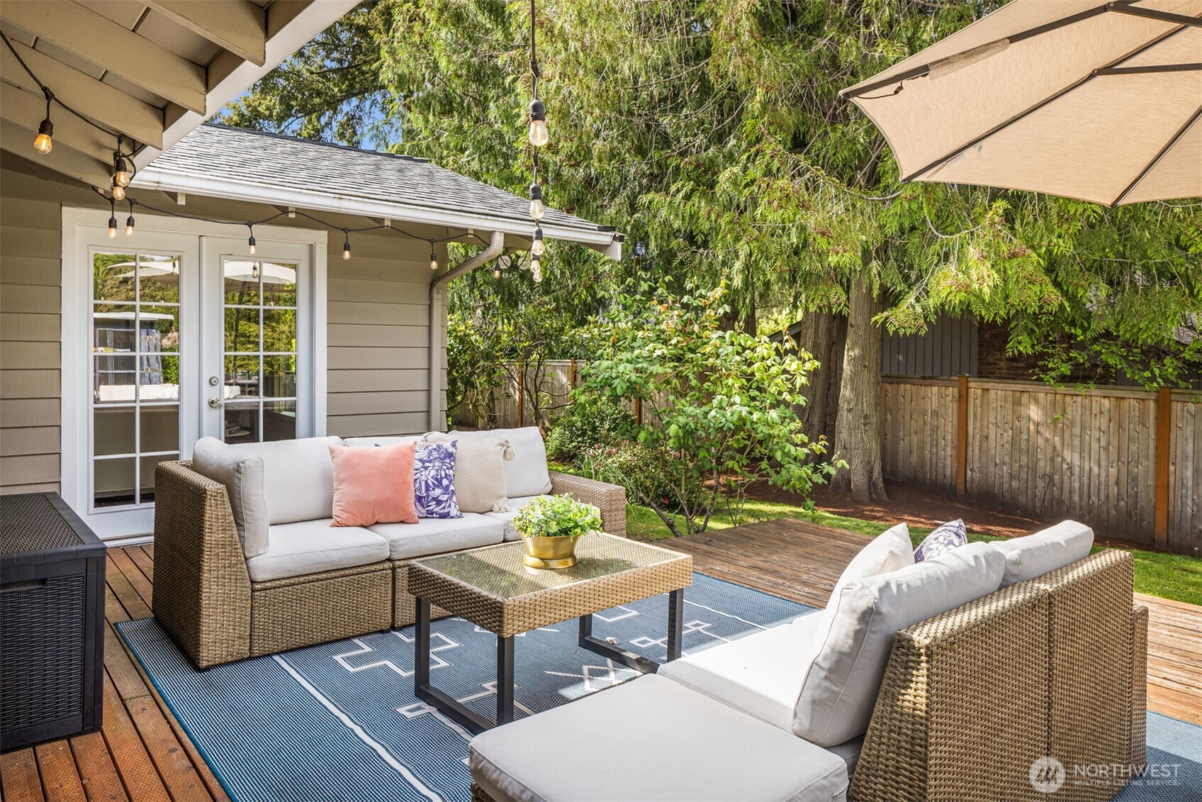 8320 Southeast 62nd Street Mercer Island, WA 98040 - Photo 32 of 35
