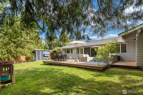 $2,195,000 | 8320 Southeast 62nd Street, Mercer Island, WA 98040