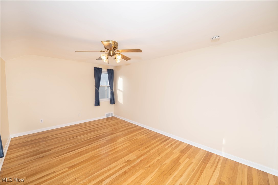 1120 Croyden Road Lyndhurst, OH 44124 - Photo 22 of 50
