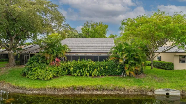 $3,200 | 9360 Chelsea Drive South, Plantation, FL 33324