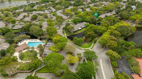 $3,200 | 9360 Chelsea Drive South, Plantation, FL 33324