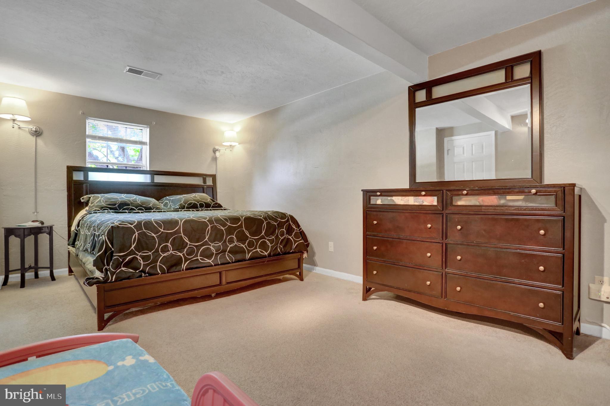 2455 Heather Road York, PA 17408 - Photo 16 of 19 Gallery Image 16