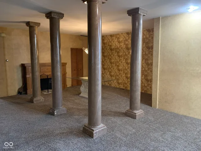 $115,000 | 831 South 9th Street, Terre Haute, IN 47807