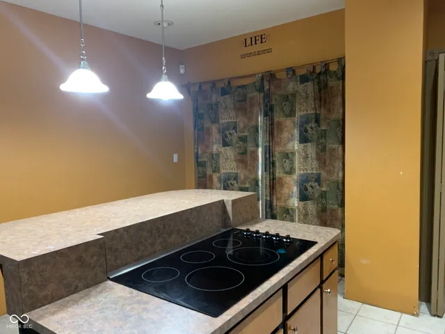 $115,000 | 831 South 9th Street, Terre Haute, IN 47807