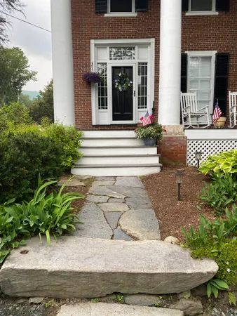 $1,995 | 36 Happy Valley Road, Woodstock, VT 05091