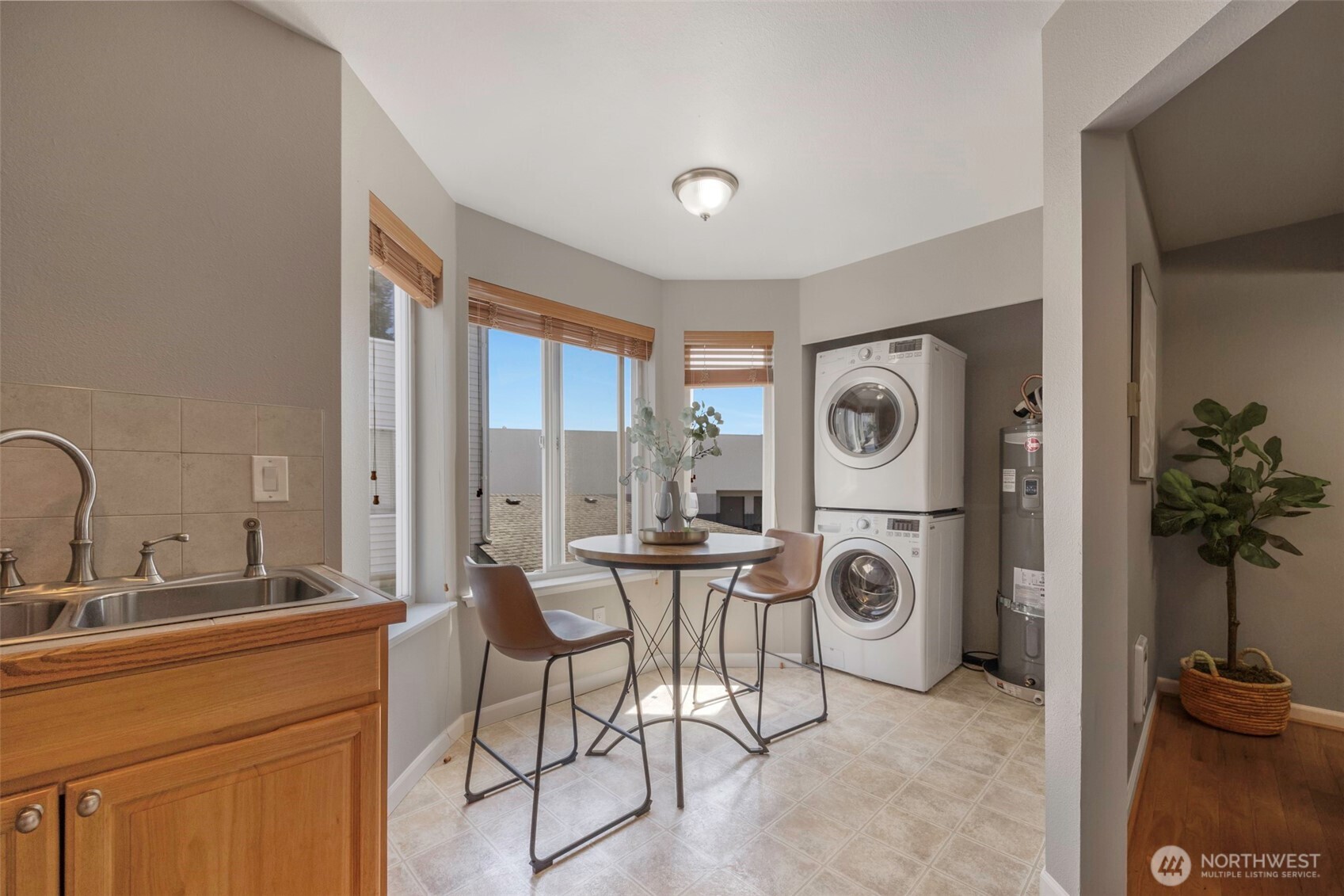 10 East Casino Road, Unit 4 Everett, WA 98208 - Photo 12 of 34
