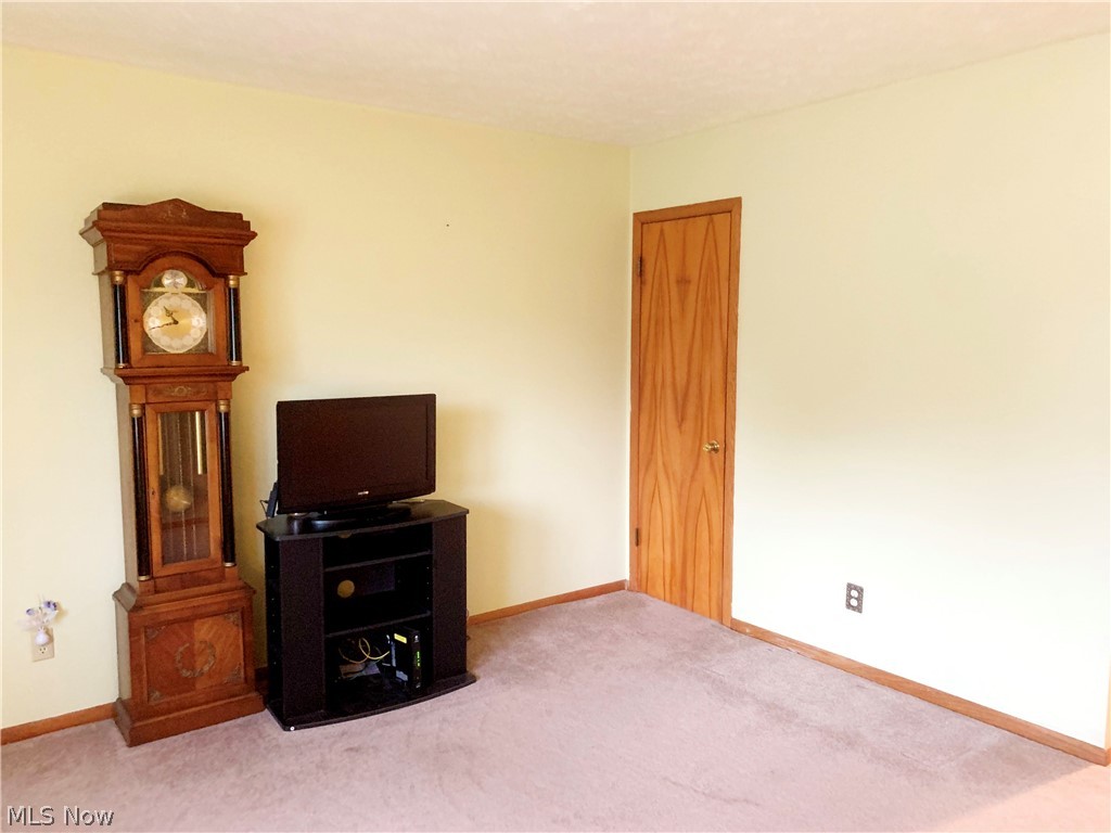 4046-4050 Beckley Road Stow, OH 44224 - Photo 3 of 31 Gallery Image 3