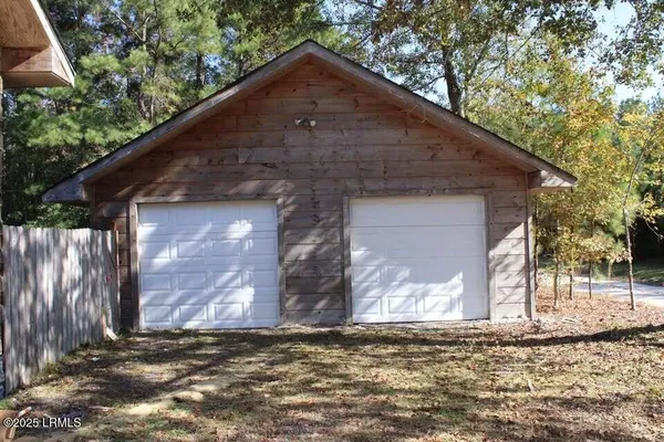 $217,500 | 1138 Mill Pond Road, Varnville, SC 29944