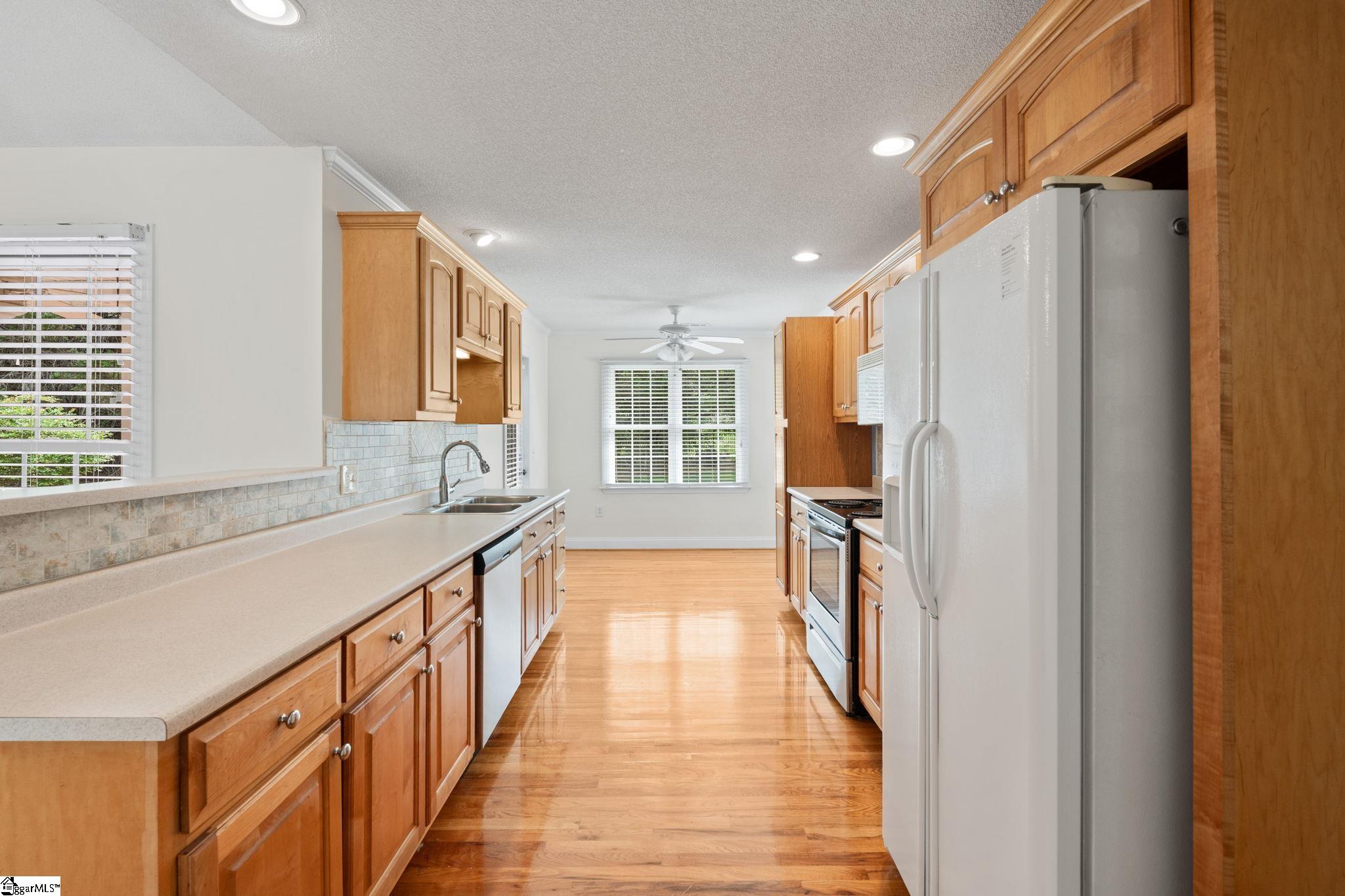 103 Stone Meadow Way Easley, SC 29642 - Photo 9 of 33