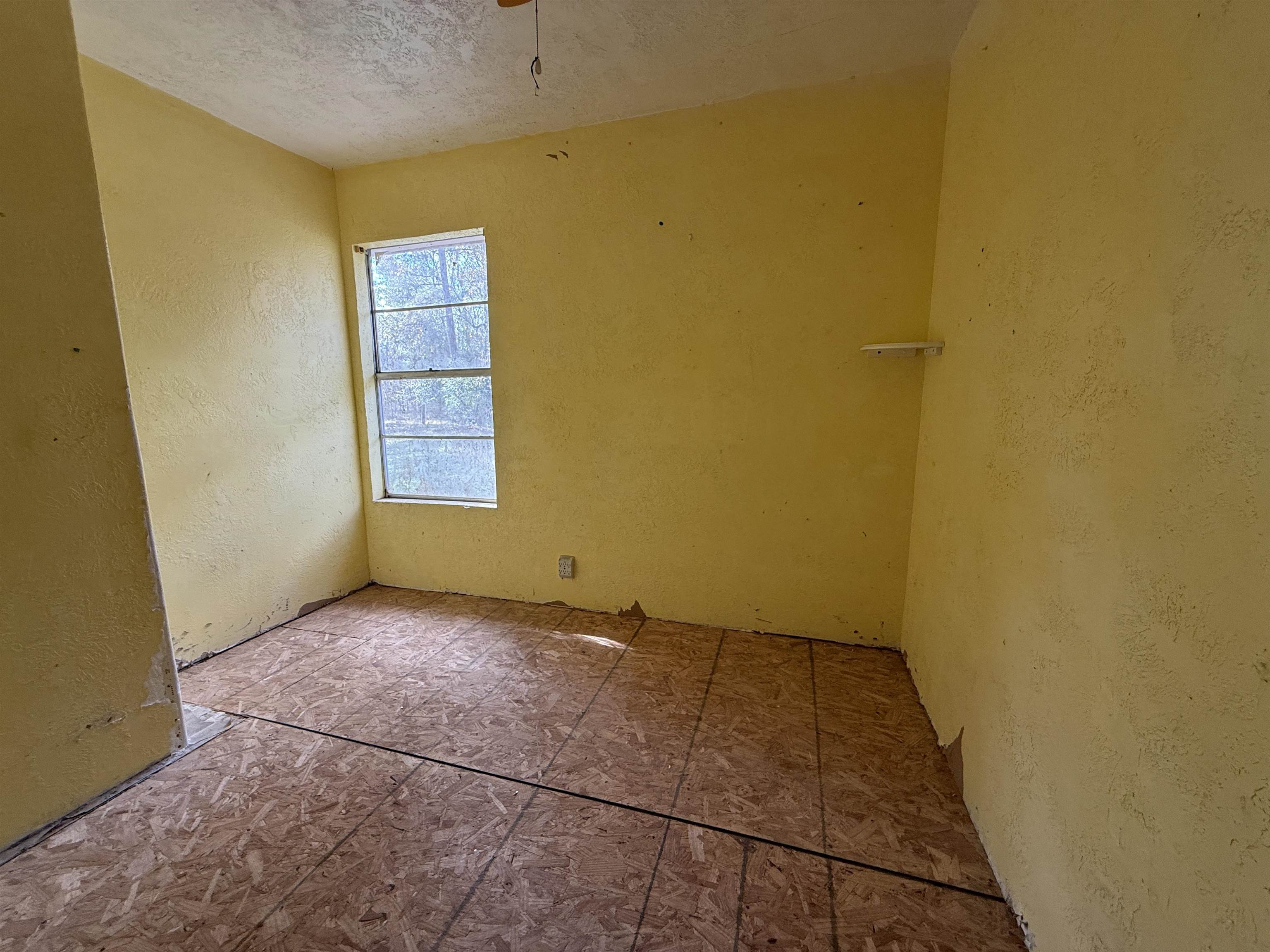 9283 Largent Road Hull, TX 77564 - Photo 13 of 22