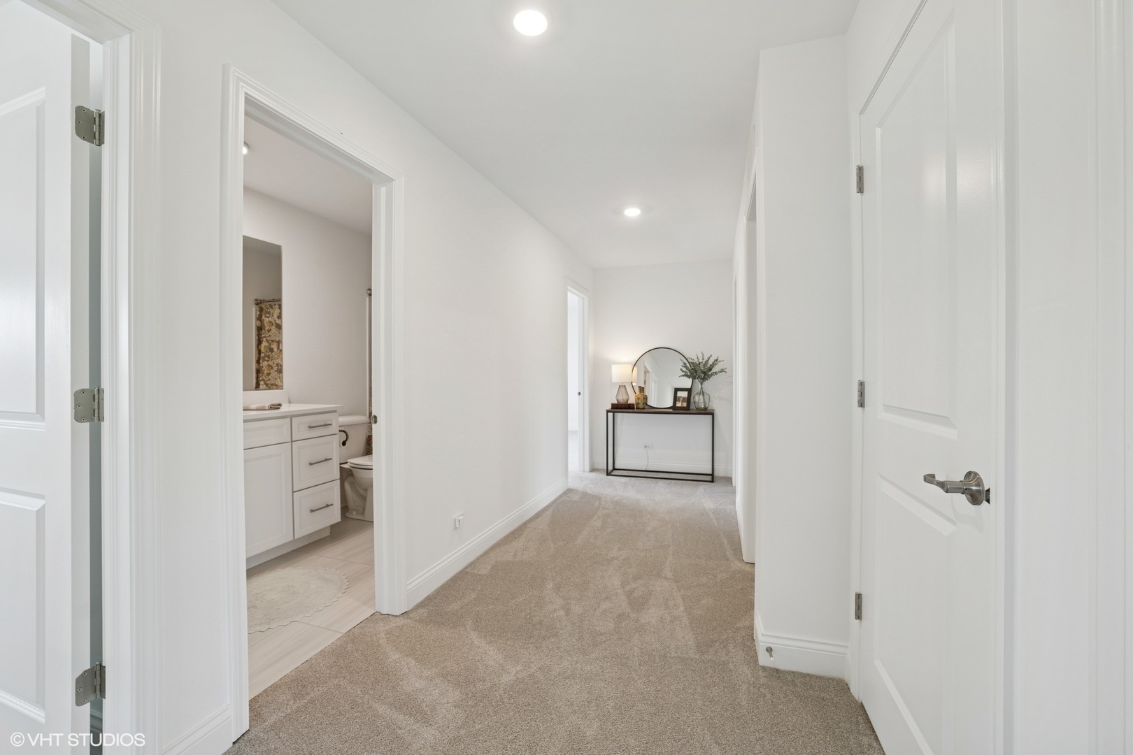 117 Hedgerow Drive Elgin, IL 60124 - Photo 10 of 26 a view of a kitchen with refrigerator and mirror