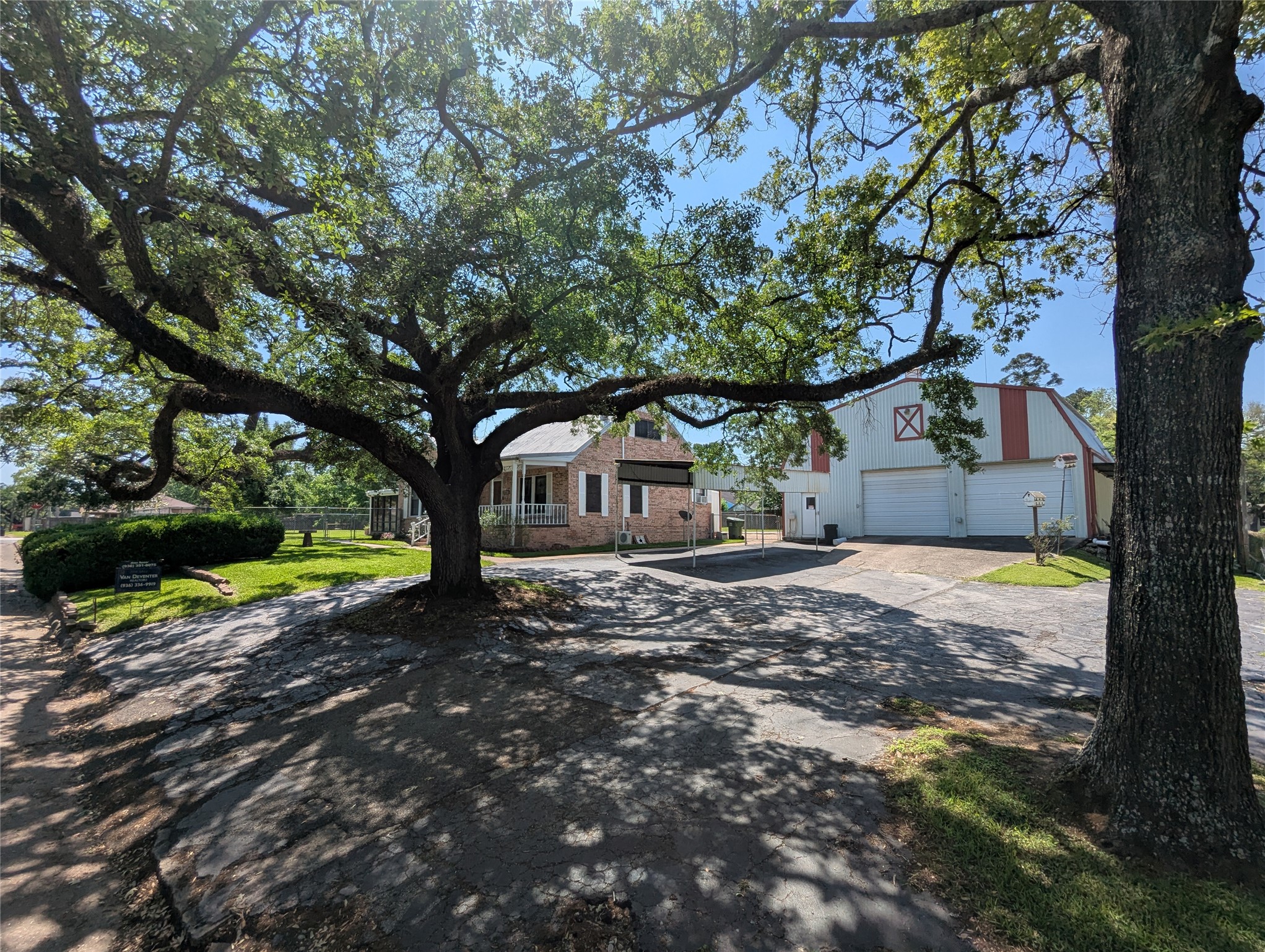 2654 Cos Street Liberty, TX 77575 - Photo 3 of 39