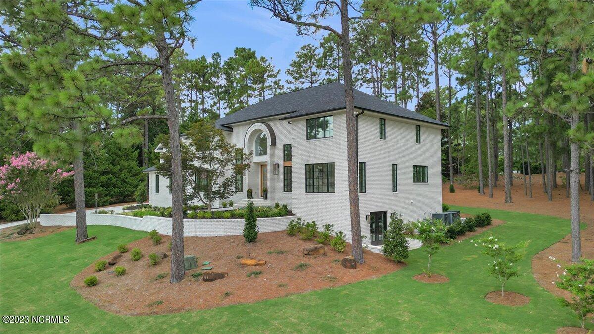 35 Braemar Road Pinehurst, NC 28374 - Photo 1 of 62 35 Braemar Rd