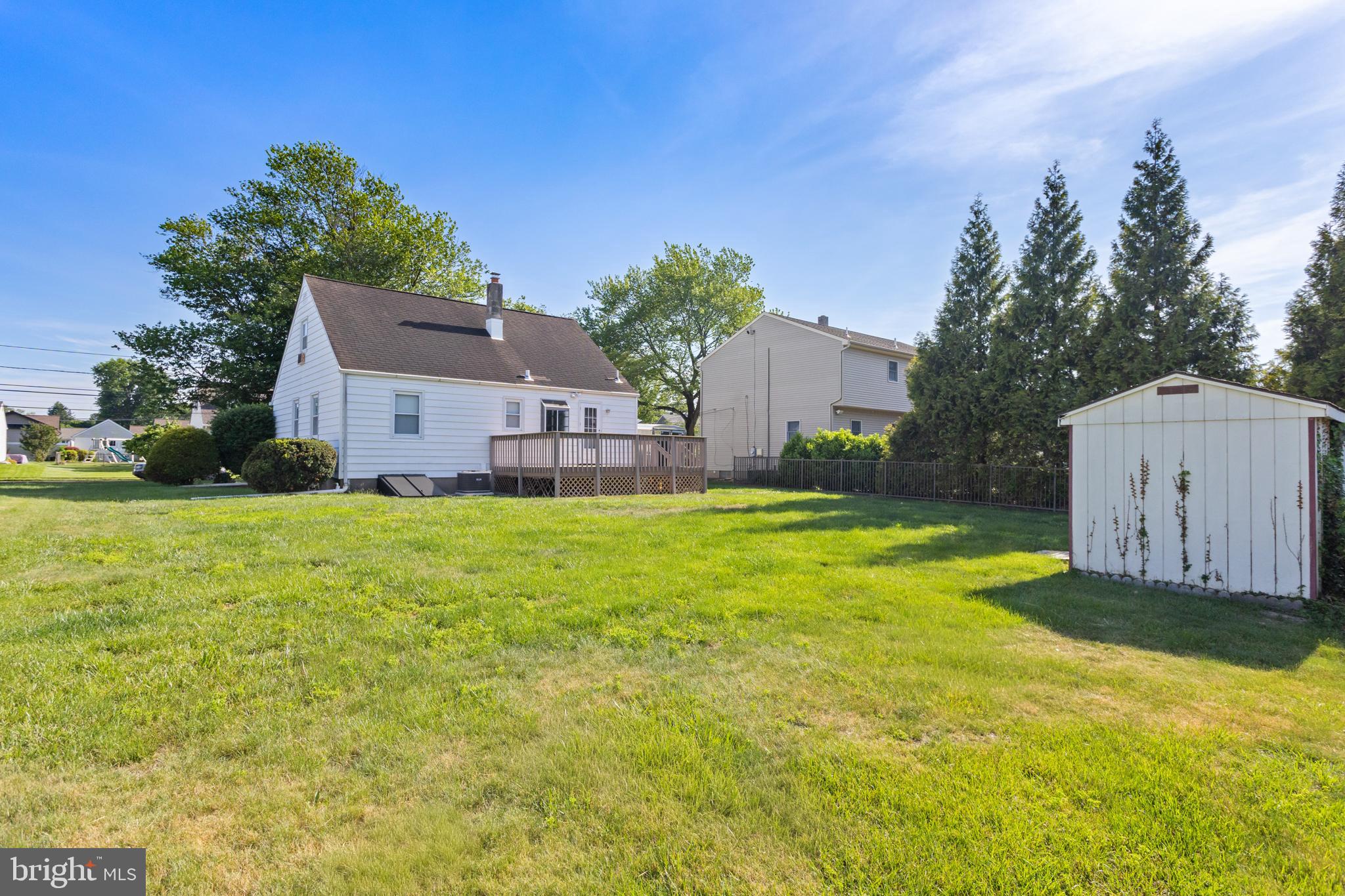 20 Doreen Road Hamilton, NJ 08690 - Photo 22 of 25 Exterior Back with spacious yard