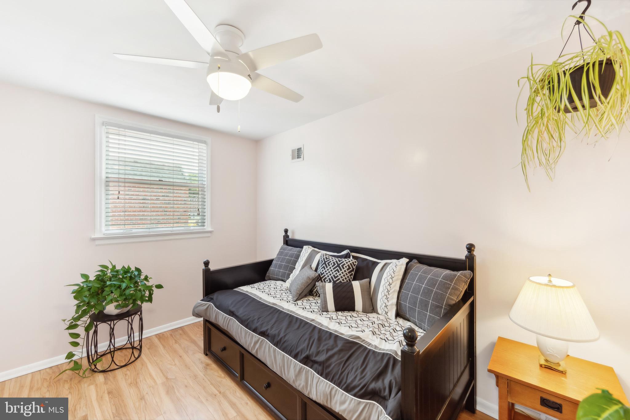 11910 Stevens Road Philadelphia, PA 19116 - Photo 11 of 23 Bedroom 2