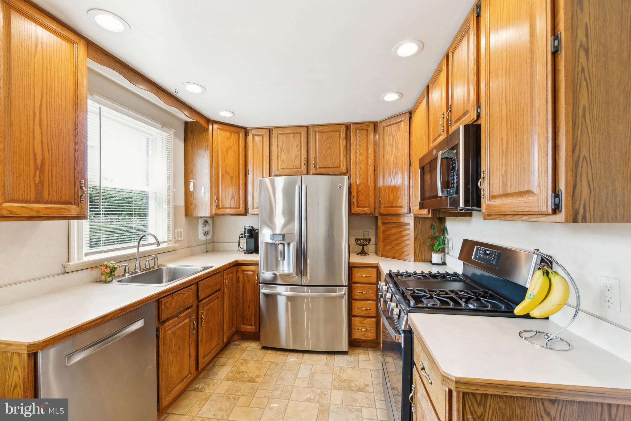 11910 Stevens Road Philadelphia, PA 19116 - Photo 2 of 23 Kitchen