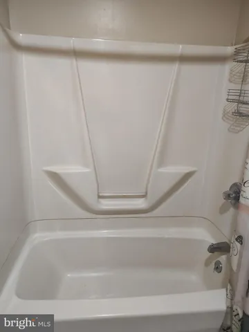 $1,000 | 1017 West Washington Street, Unit 2N, Hagerstown, MD 21740