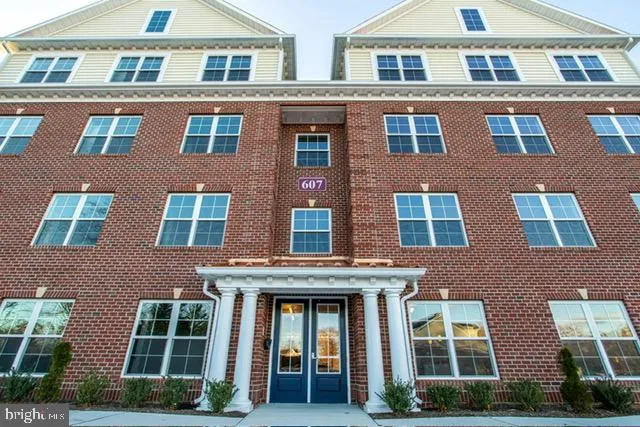 $1,999 | 607 7th Street, Unit 100 201, Laurel, MD 20707