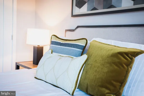 $1,999 | 607 7th Street, Unit 304, Laurel, MD 20707