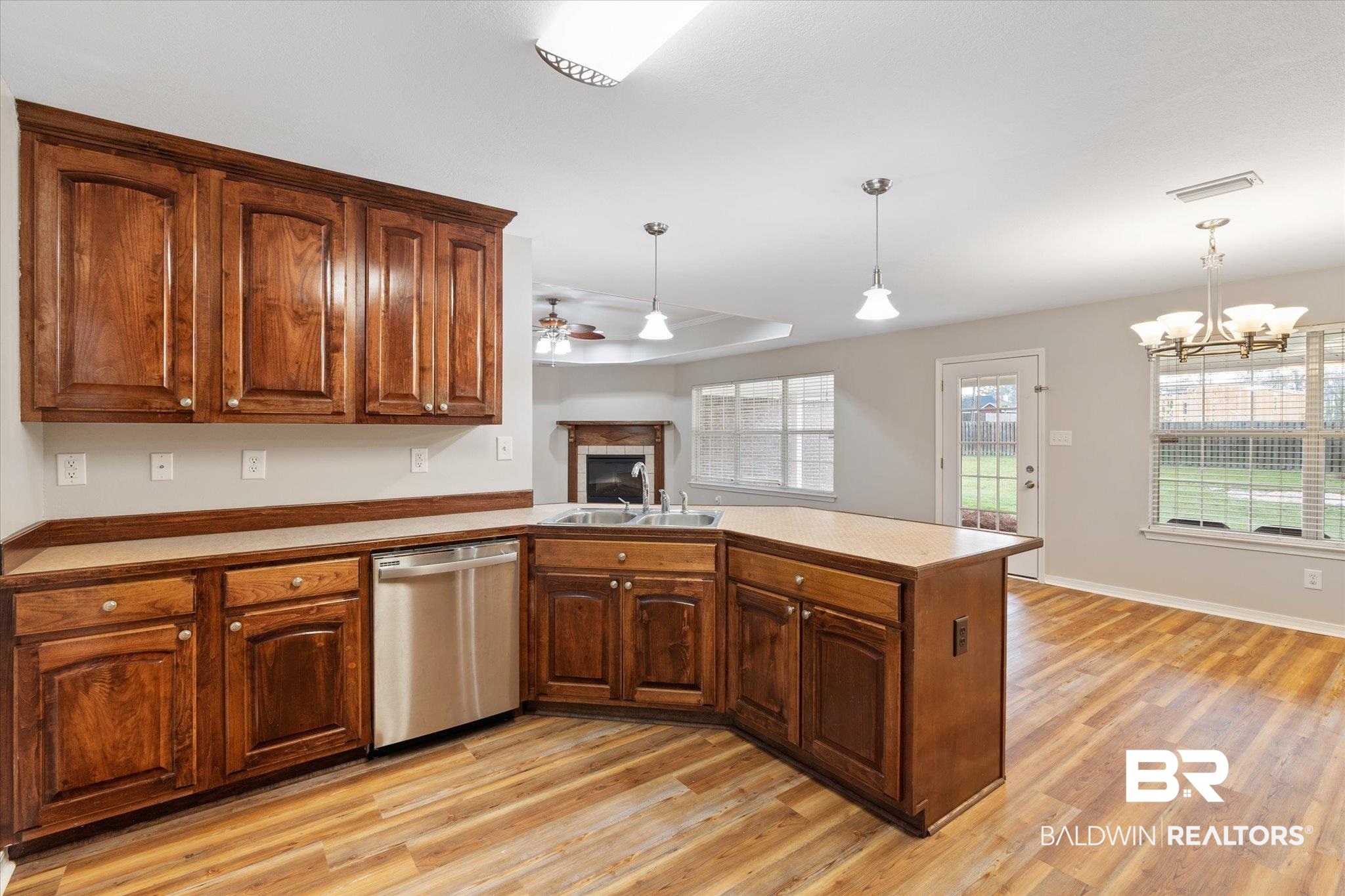 10079 Bellingrath Road Theodore, AL 36582 - Photo 6 of 23