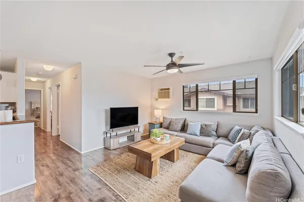 $3,100 | 91-1015 Kamaaha Avenue, Unit 208, Kapolei, HI 96707