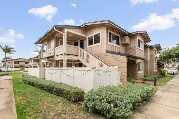 $3,100 | 91-1015 Kamaaha Avenue, Unit 208, Kapolei, HI 96707