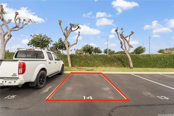 $3,100 | 91-1015 Kamaaha Avenue, Unit 208, Kapolei, HI 96707