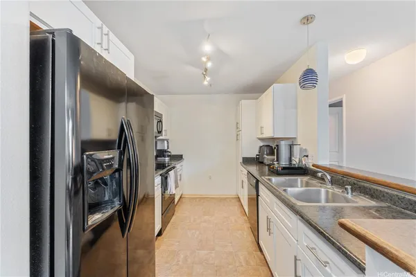 $3,100 | 91-1015 Kamaaha Avenue, Unit 208, Kapolei, HI 96707