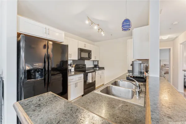 $3,100 | 91-1015 Kamaaha Avenue, Unit 208, Kapolei, HI 96707