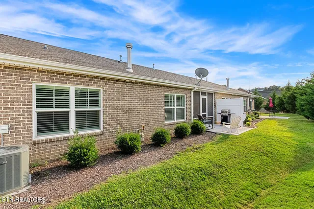 $403,000 | 422 Larkspur Way, Sevierville, TN 37862