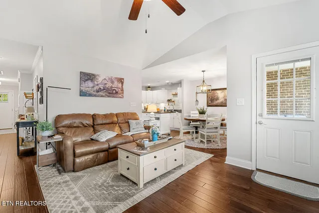 $403,000 | 422 Larkspur Way, Sevierville, TN 37862