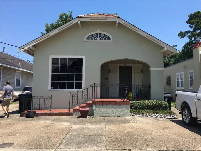 $1,700 | 809 Greenwood Drive, New Orleans, LA 70124