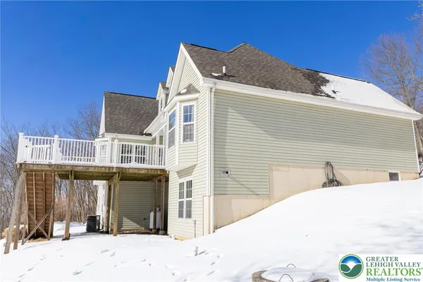 a view of a house with a outdoor space