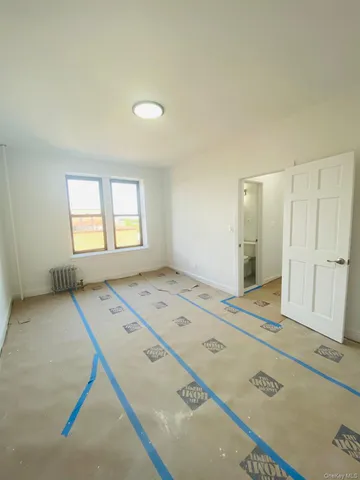 $559,000 | 61-09 39th Avenue, Unit J5 | Woodside