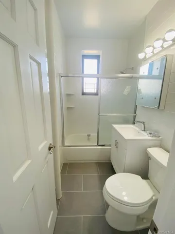 $559,000 | 61-09 39th Avenue, Unit J5 | Woodside