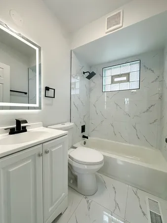 $285,000 | 9820 South California Avenue, Evergreen Park, IL 60805