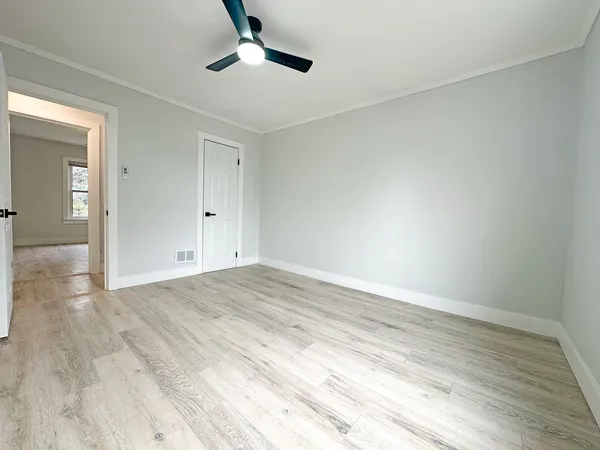 $285,000 | 9820 South California Avenue, Evergreen Park, IL 60805