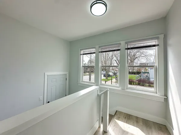 $285,000 | 9820 South California Avenue, Evergreen Park, IL 60805