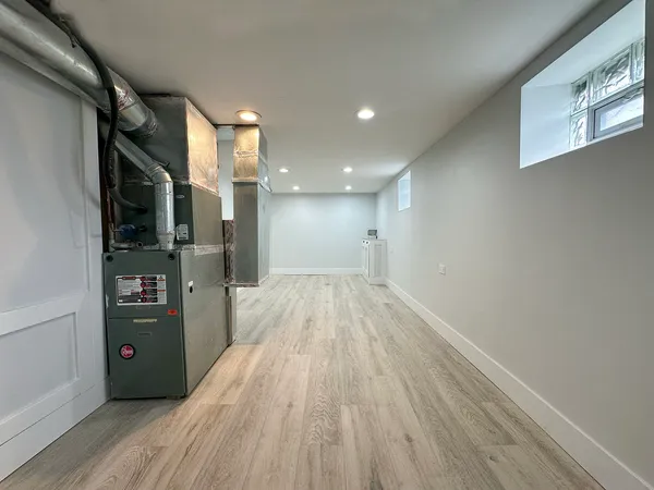 $285,000 | 9820 South California Avenue, Evergreen Park, IL 60805