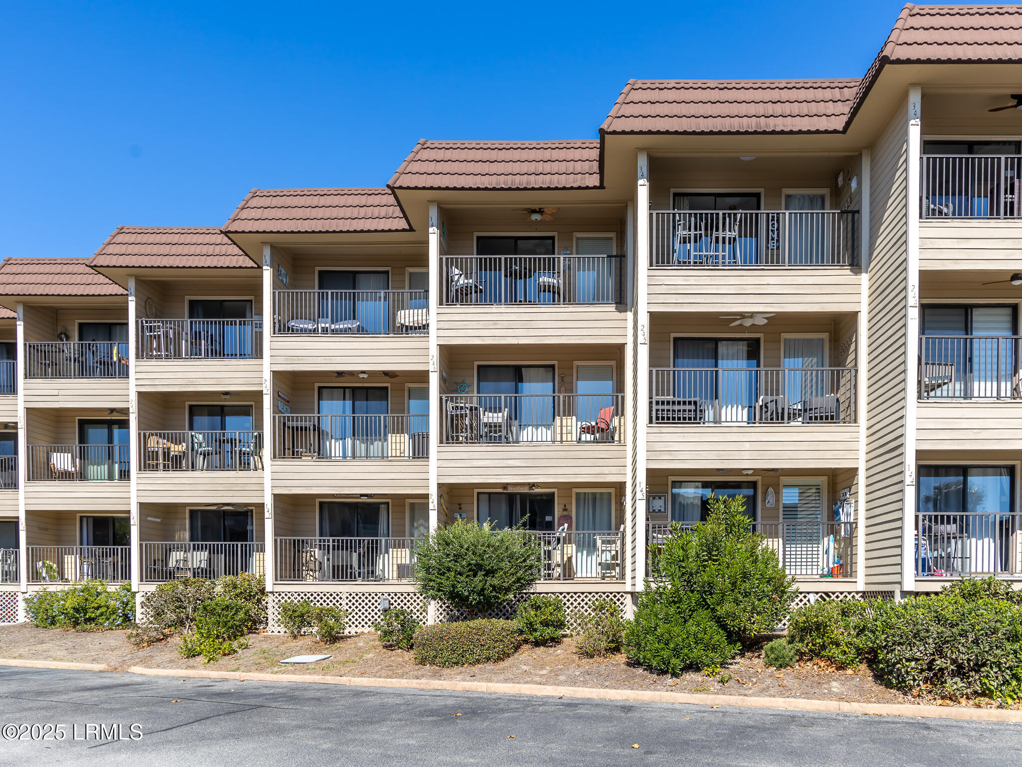 40 Folly Field Road, Unit 246C Hilton Head Island, SC 29928 - Photo 4 of 39 9W6A5810