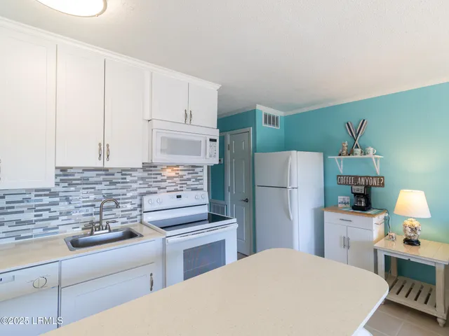 $298,000 | 40 Folly Field Road, Unit 246C, Hilton Head Island, SC 29928