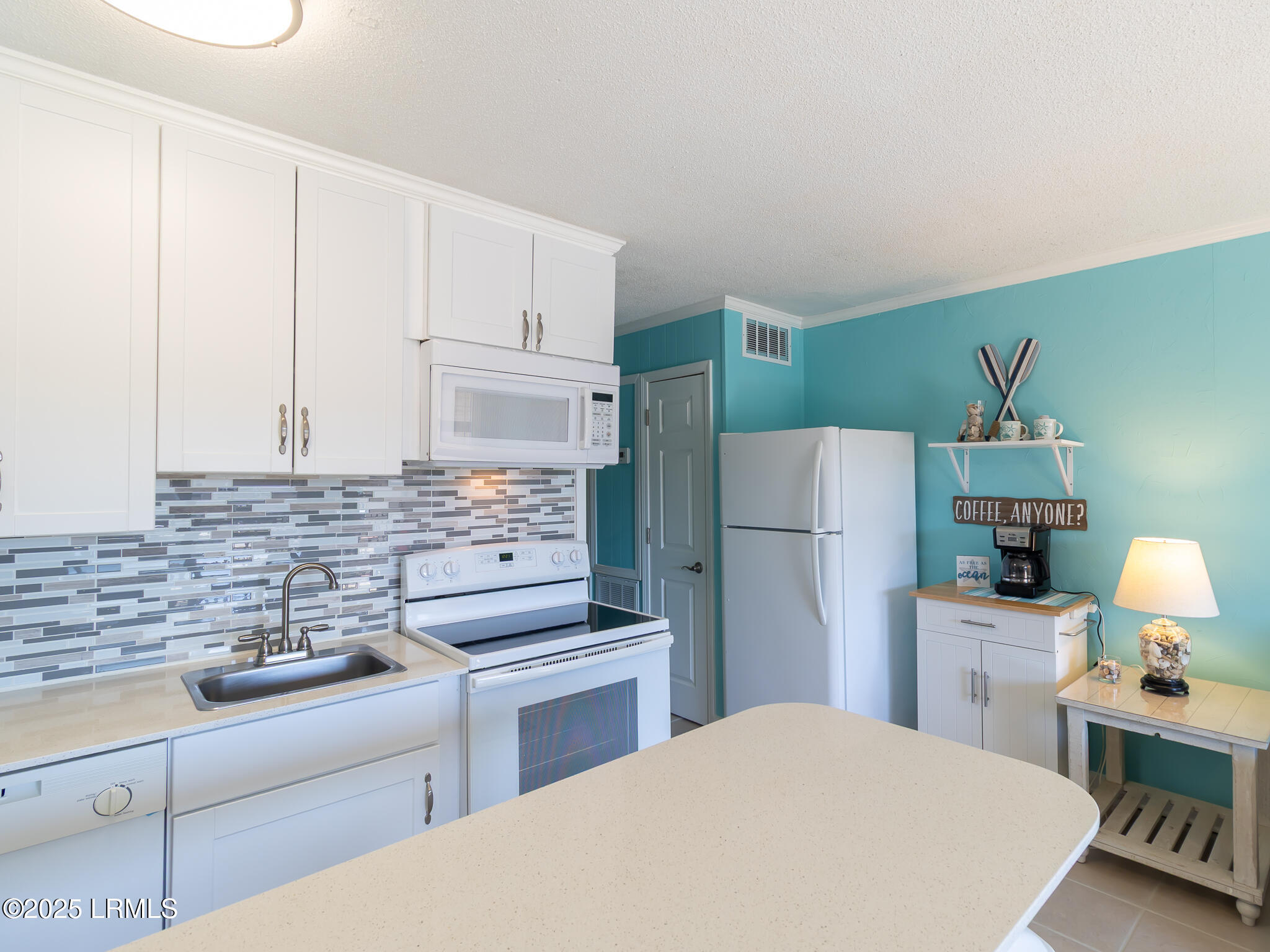 40 Folly Field Road, Unit 246C Hilton Head Island, SC 29928 - Photo 8 of 39 9W6A5669