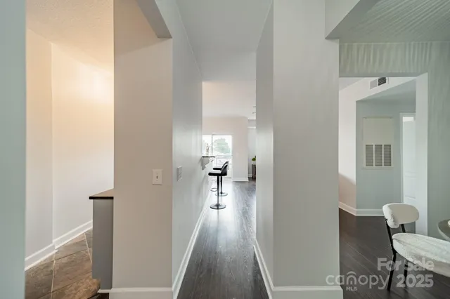 $300,000 | 1315 East Boulevard, Unit 327, Charlotte, NC 28203