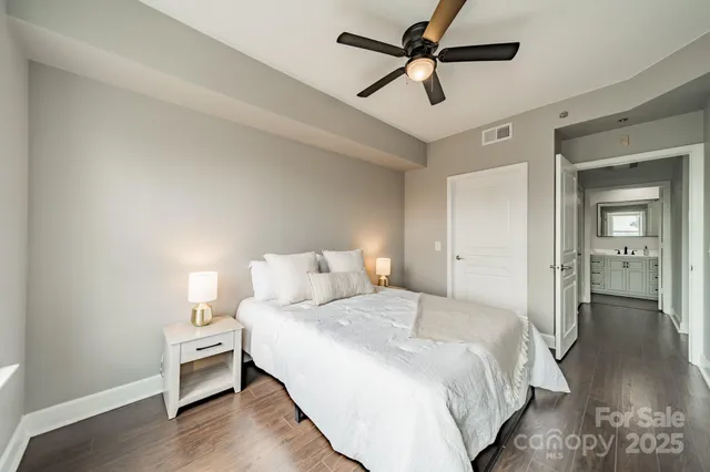 $300,000 | 1315 East Boulevard, Unit 327, Charlotte, NC 28203