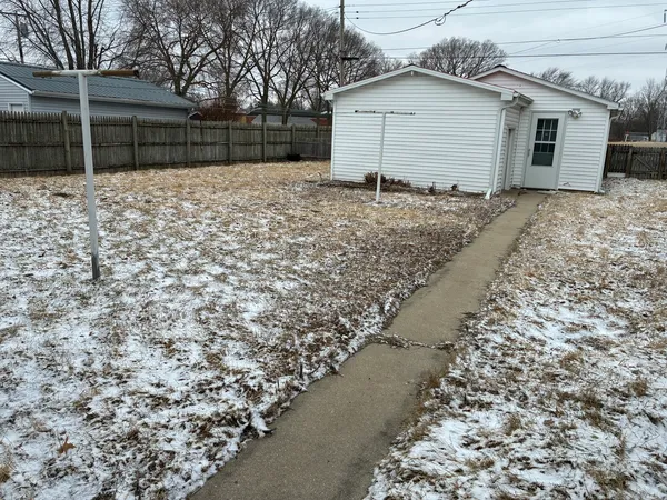 $45,000 | 511 East 8th Street, Rock Falls, IL 61071